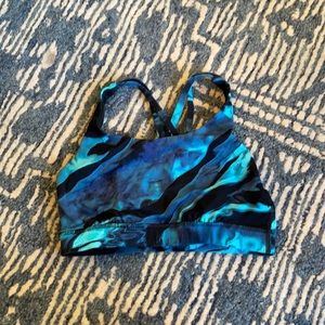 Lululemon sports bra